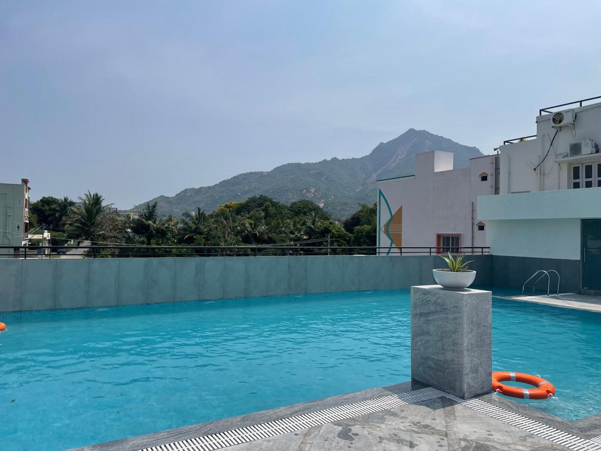 Aashreya Suites Tiruvannāmalai Exterior foto
